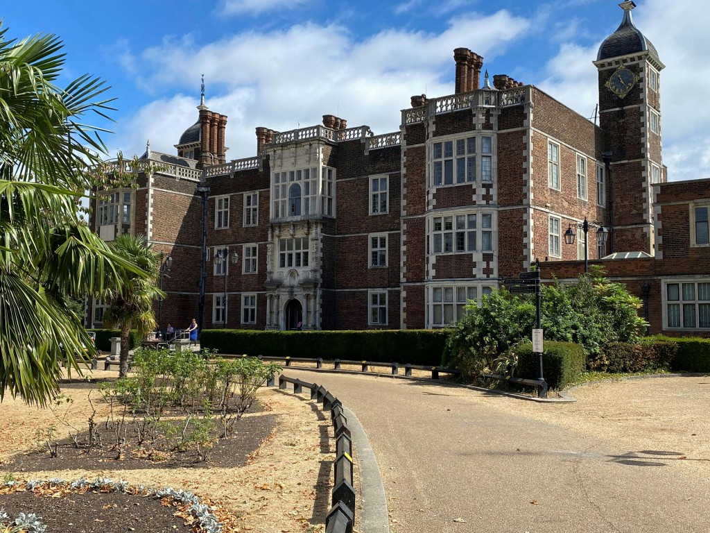 Charlton Road, Charlton, Office